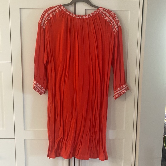 Solitaire Dress - Picture 7 of 7